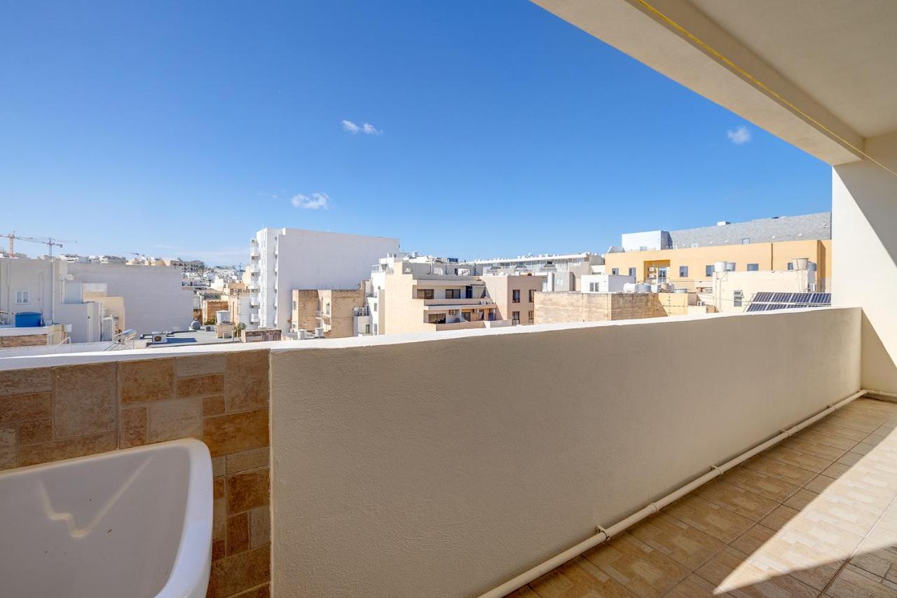 Perfect Location Idyllic 2Br Apartment Sliema Dış mekan fotoğraf